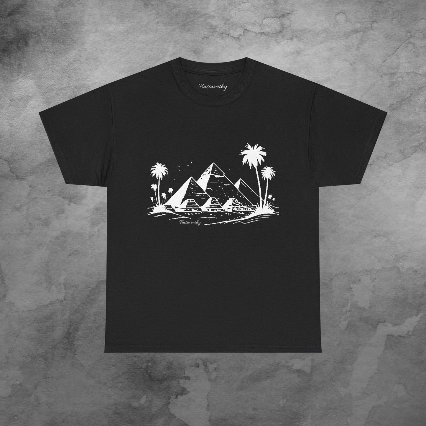 T-Shirt "Timeless Pyramids" 100 % Baumwolle