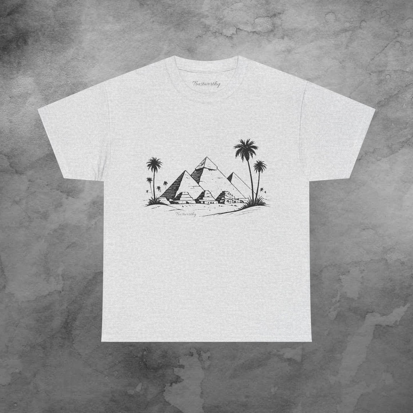 T-Shirt "Timeless Pyramids" 100 % Baumwolle